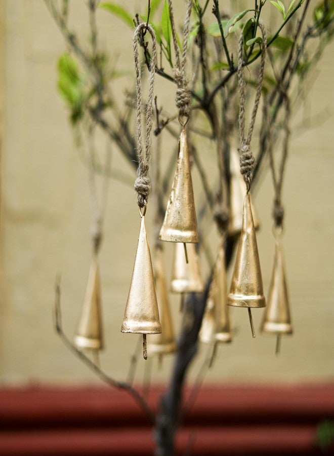 DULI مجموعة DULI من 10 أجراس صغيرة ريفية - أجراس نحاسية عتيقة معلقة للديكور والحرف اليدوية (بيع بالجملة)، فن جداري، ديكور ديوالي، أجراس معلقة لتزيين المنزل (عبوة من 10: أجراس مخروطية مع حبل) - Image 4